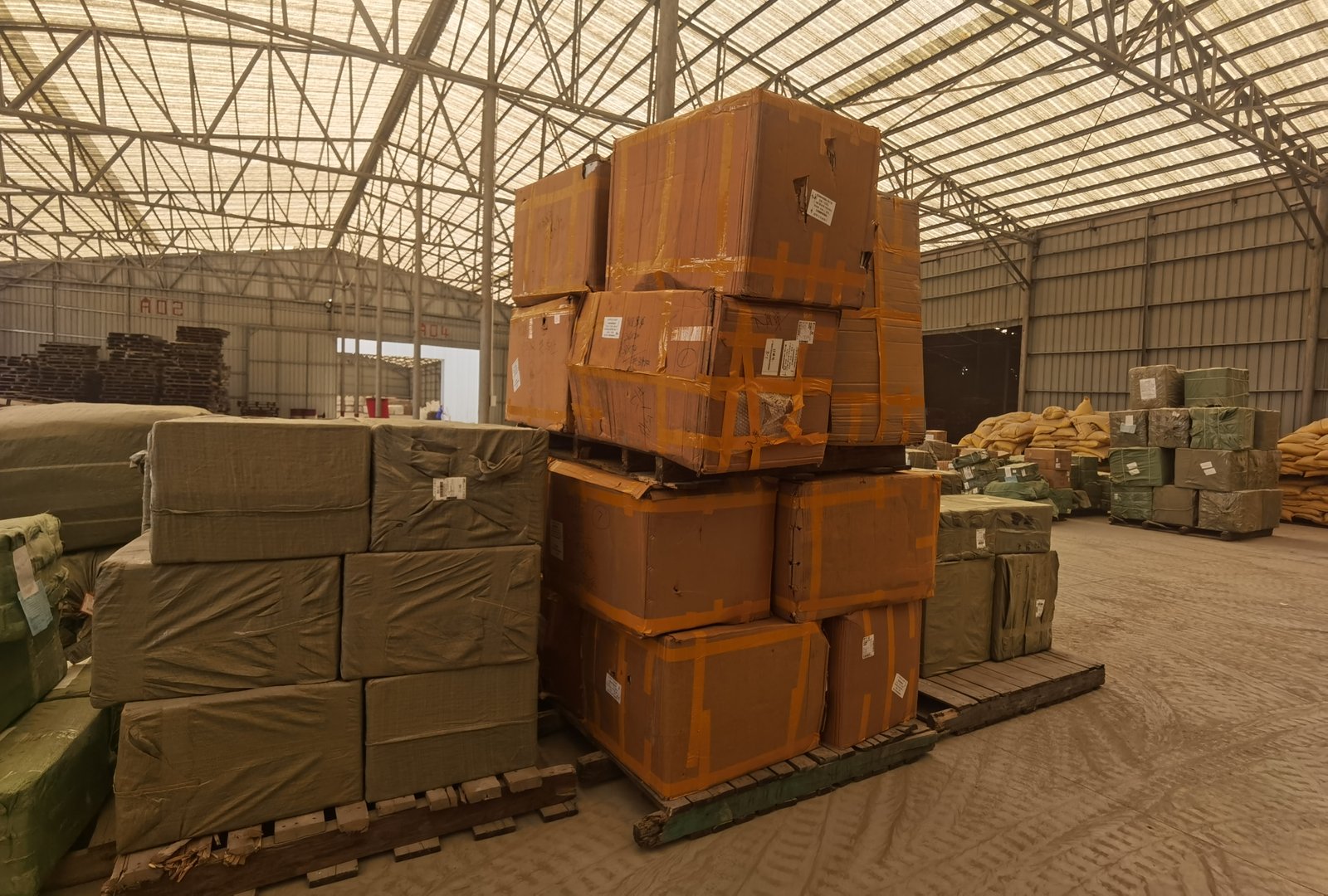 从中国到荷兰EMS国际快递运费